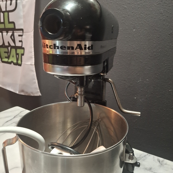 Kitchen - Picture 2 of 4